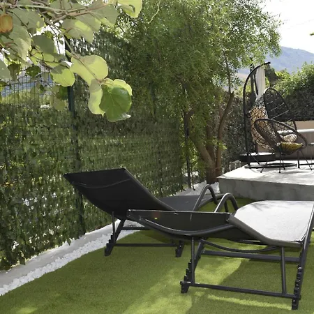 Relax With Private Hot Tub Split Area *
